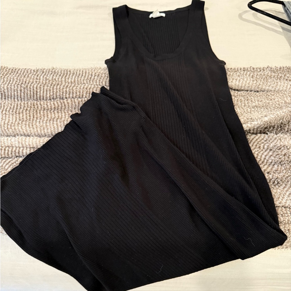 H&M Black Ribbed Maxi Dress